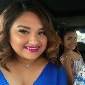 Meet your Posher, Jazmin